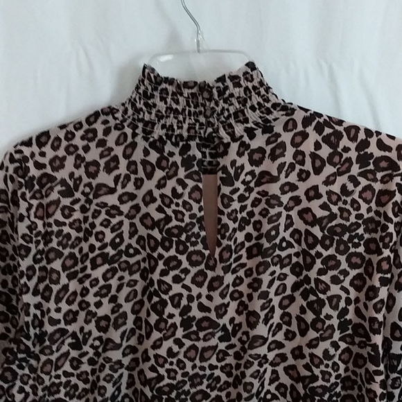Blouse - Picture 2 of 2
